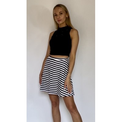 Top z koronkowym dekoltem rozm. S